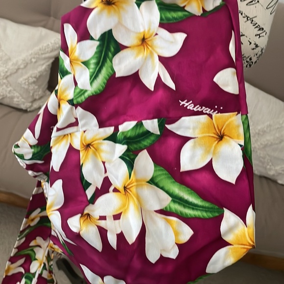 Large plumeria print crossbody - Picture 7 of 7